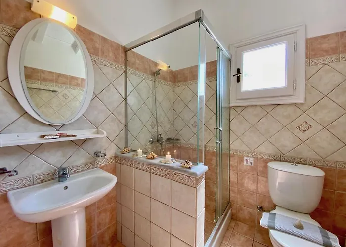 Villa Petros With Private Pool By Dadovillas *
