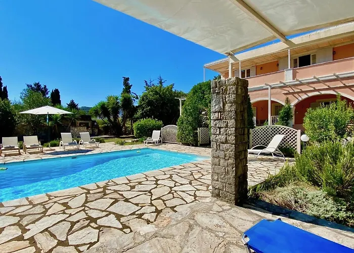 Petros With Private Pool By Dadovillas Villa *
