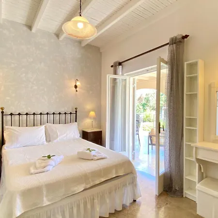 Villa Petros With Private Pool By Dadovillas