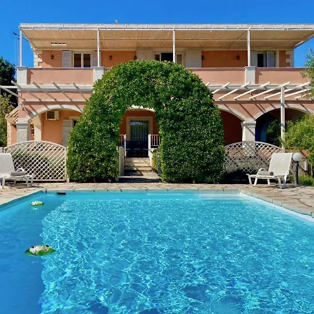 Petros With Private Pool By Dadovillas וילה *